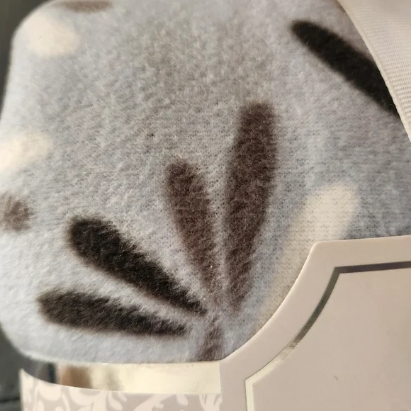 NWT Mayfair micro fleece pajama set, blue, size medium - Picture 2 of 3